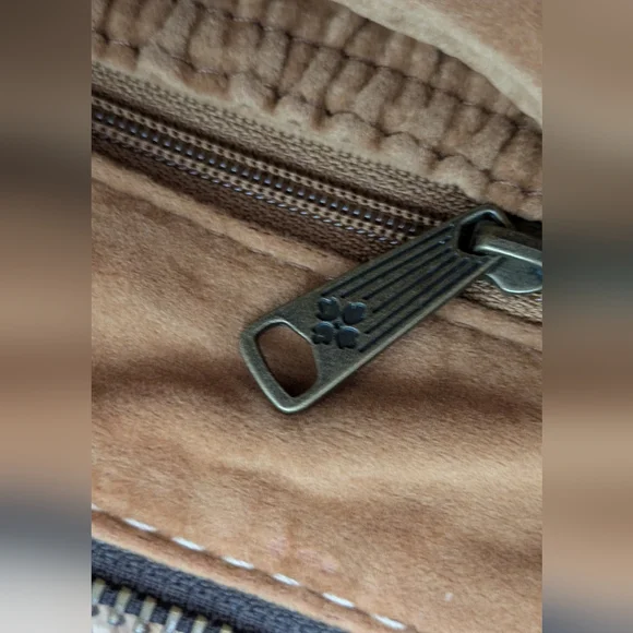 Patricia Nash Cassini wristlet clutch - Picture 8 of 16